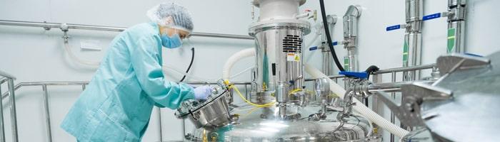 AstraZeneca запустила в РФ полный цикл производства осимертиниба AstraZeneca запустила в РФ полный цикл производства осимертиниба